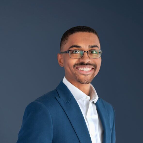 Allen 2025 - headshot - cropped